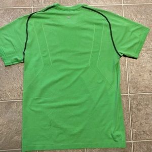 Lululemon Metal Vent Tech T Shirt (medium) Green